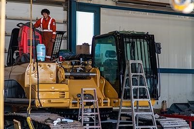 Heavy Equipment Service 3